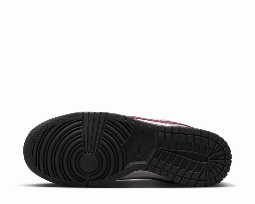 Nike Dunk Low Nike Women??s everyday sneakers