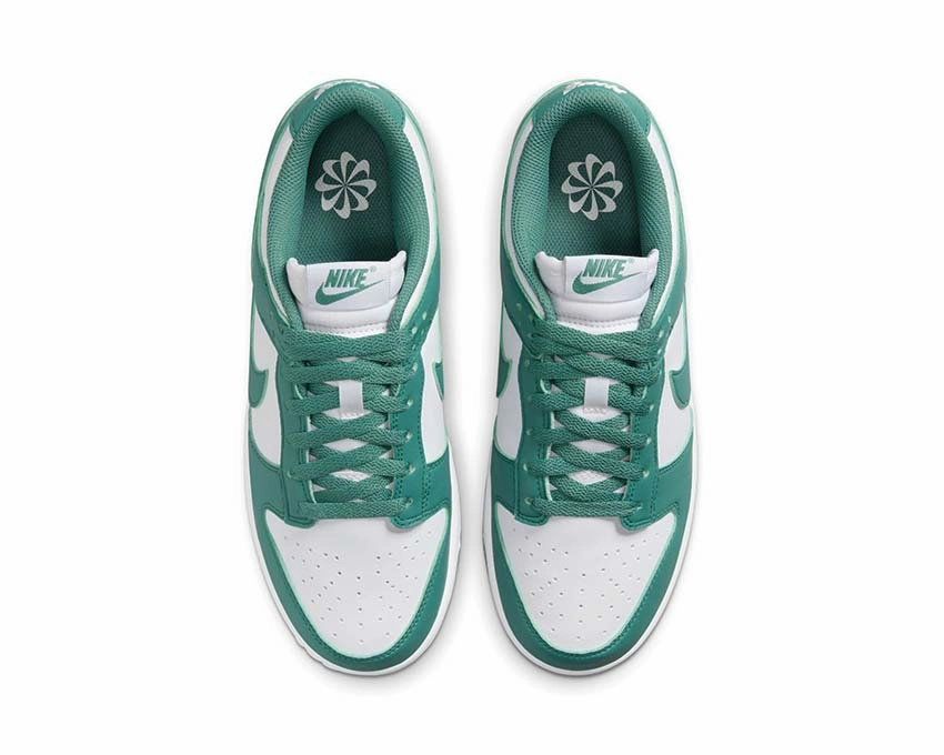Nike Dunk Low Nike Women??s everyday sneakers