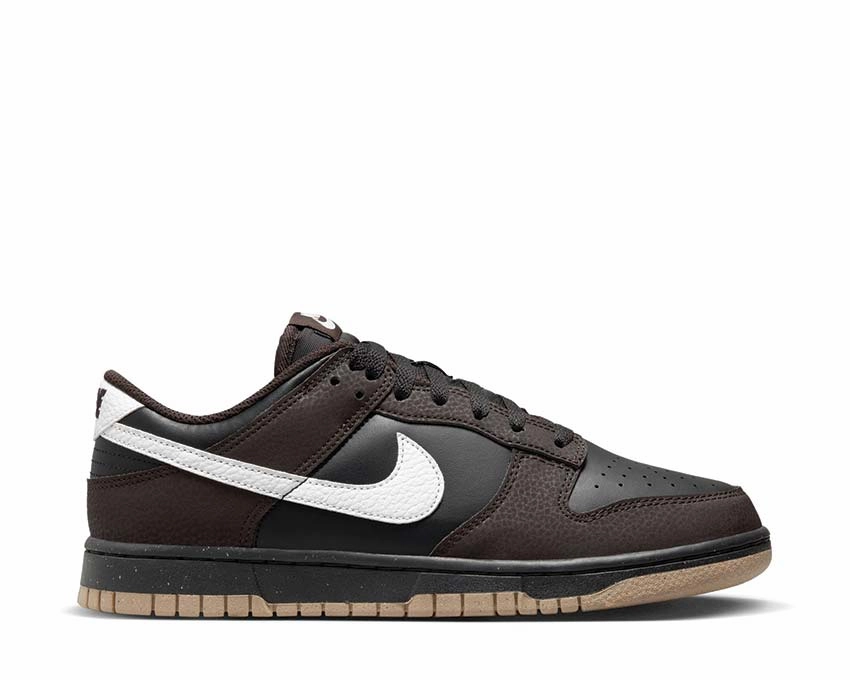 Nike Dunk Low NN W Nike women??s sneakers with sporty chic feel