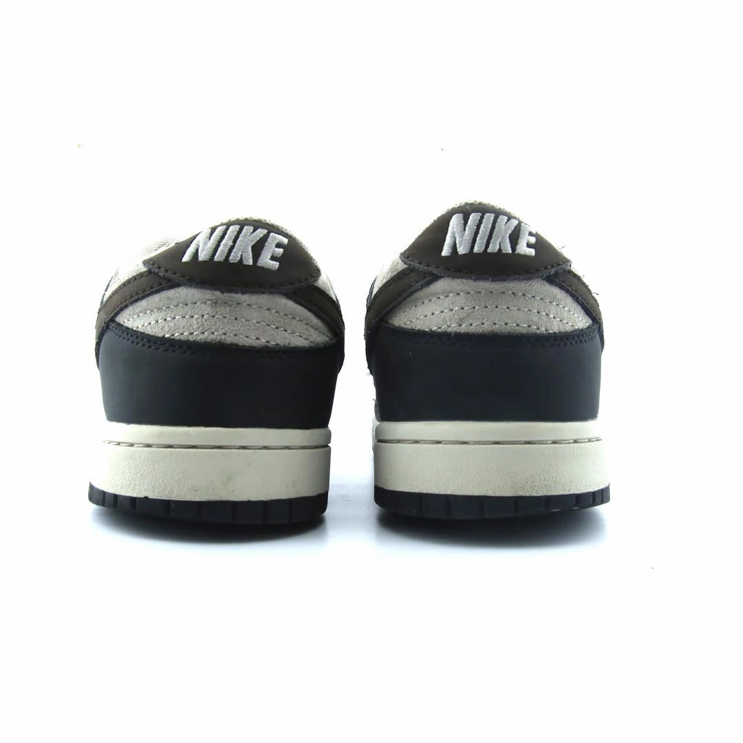 NIKE  DUNK LOW OTOMO Nike casual shoe imagery