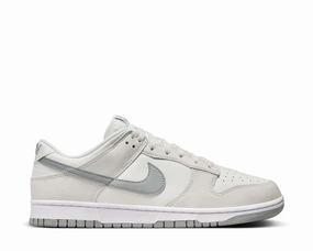 Nike Dunk Low Retro Nike men??s athletic shoes with versatile design