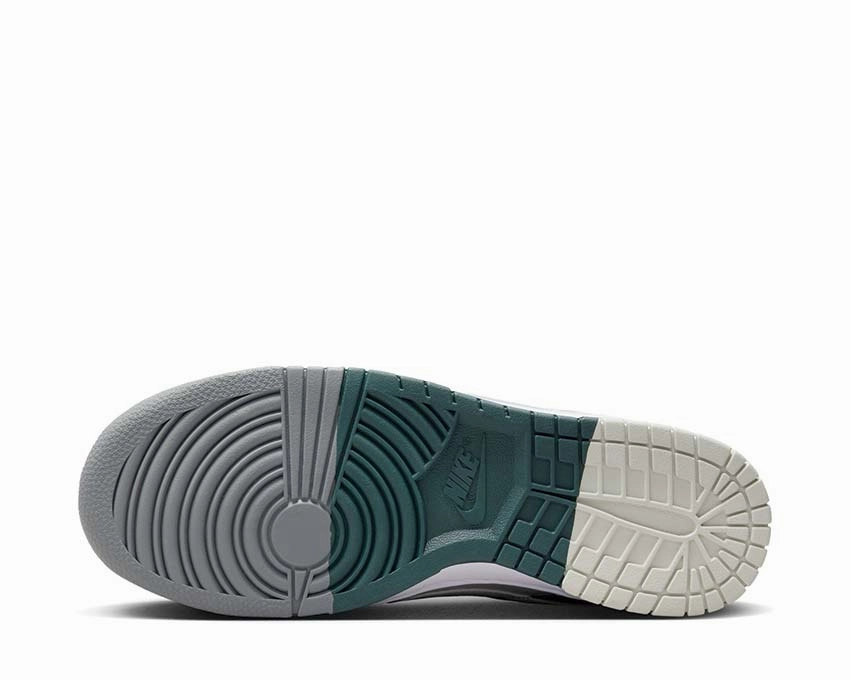 Nike Dunk Low Retro Premium Nike Men??s everyday sneakers