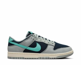 Nike Dunk Low Retro Premium "Green Frost" Nike men??s athletic shoes with versatile design