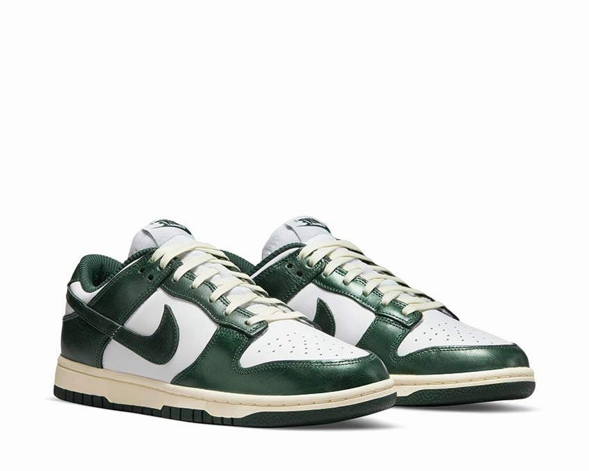 Nike Dunk Low W Nike Women??s everyday sneakers