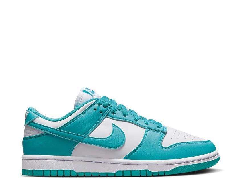Nike Dunk Low W Nike women??s sneakers with sporty chic feel