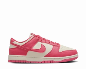 Nike Dunk Low W Nike women??s sneakers with sporty chic feel