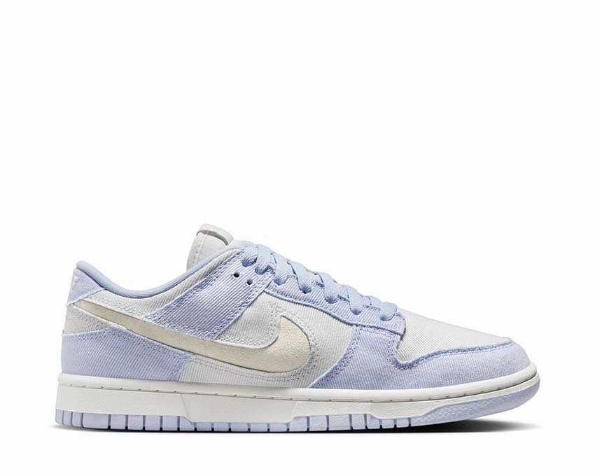 Nike Dunk Low W "Ghost" Nike women??s sneakers with sporty chic feel