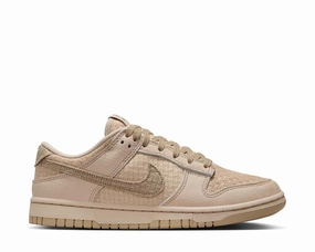 Nike Dunk Low W "Sanddrift" Nike women??s sneakers with sporty chic feel