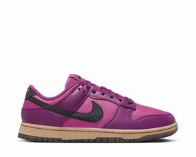 Nike Dunk Low W "Viotech" Nike women??s sneakers with sporty chic feel
