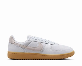 Nike Field General 82 SP Nike men??s athletic shoes with versatile design
