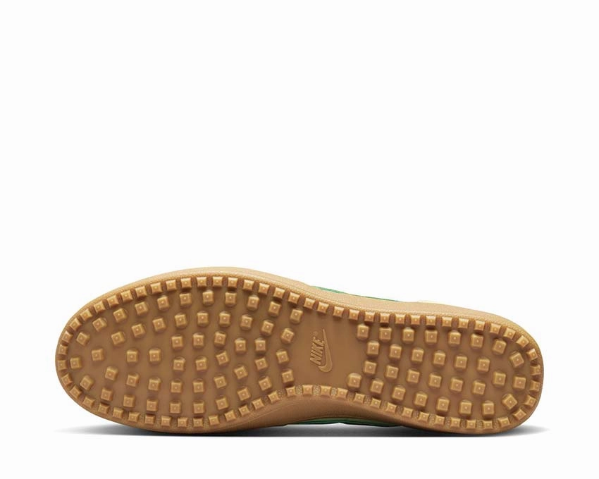Nike Field General 82 SP Nike Men??s athletic shoes