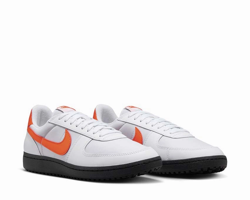 Nike Field General 82 SP Nike Men??s everyday sneakers