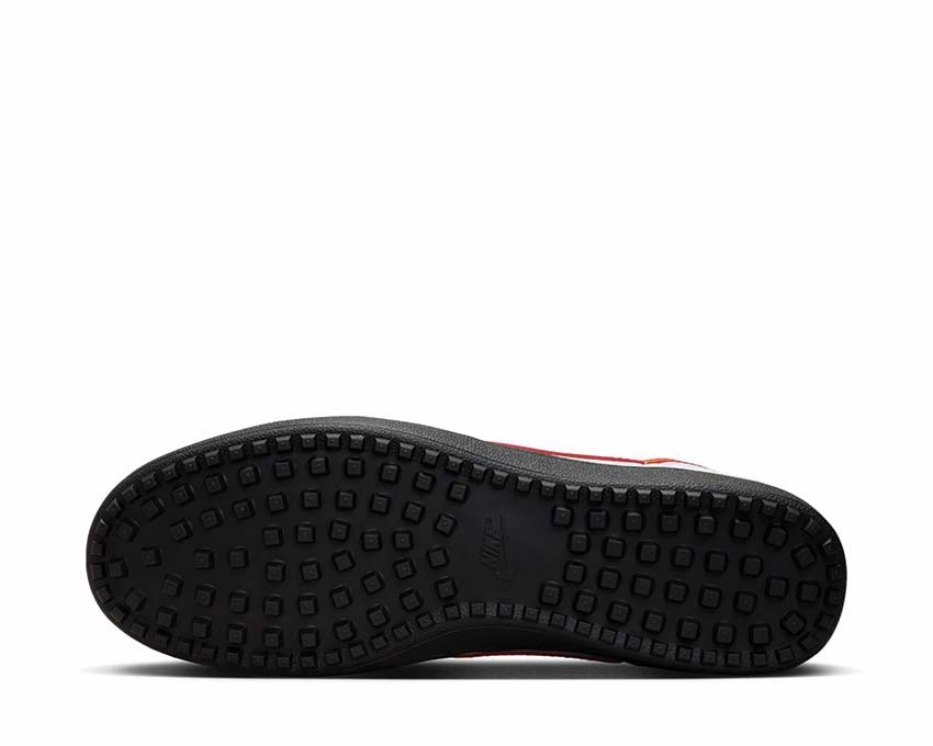 Nike Field General 82 SP Nike Men??s everyday sneakers