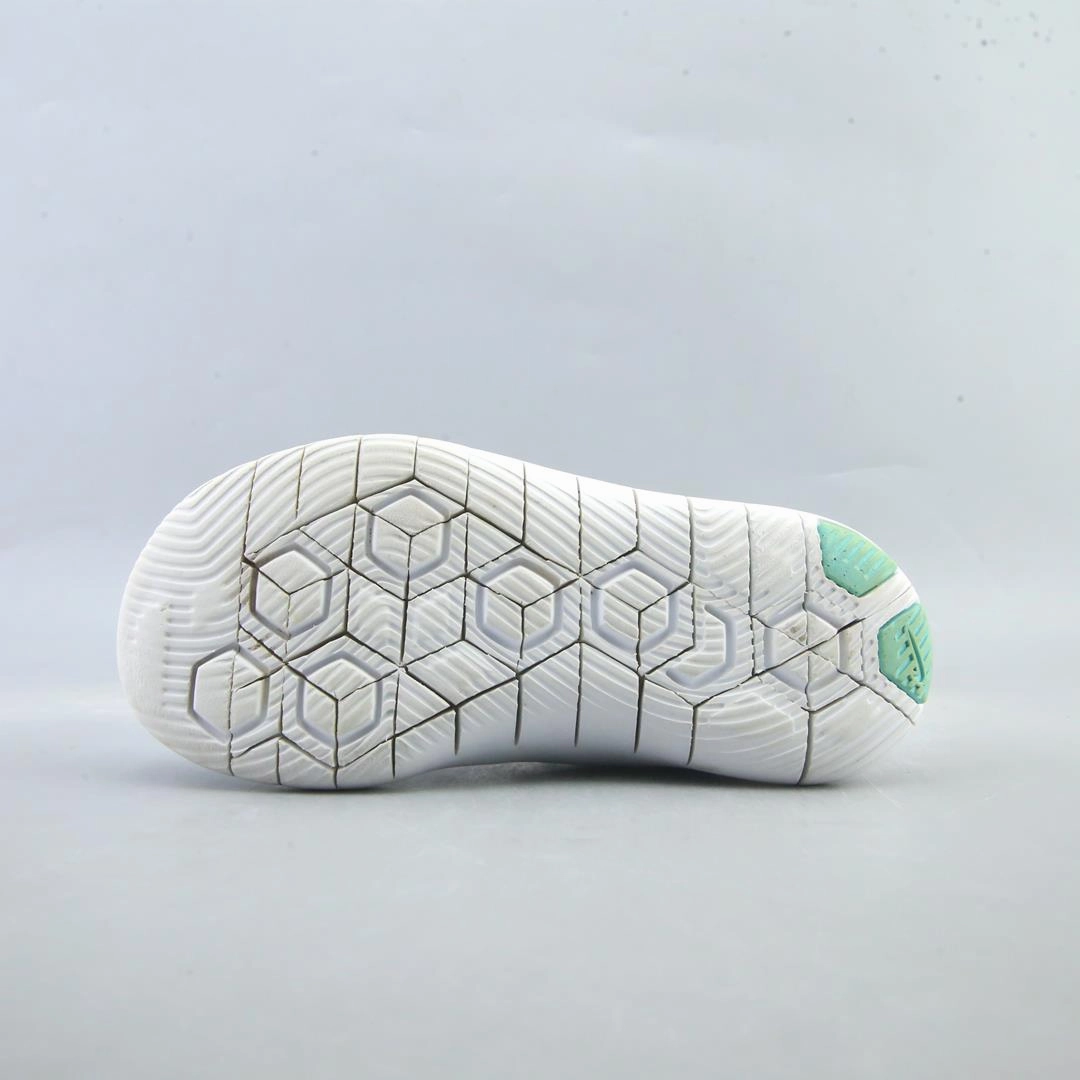 NIKE FLEX CONTACT Nike running shoe close-ups
