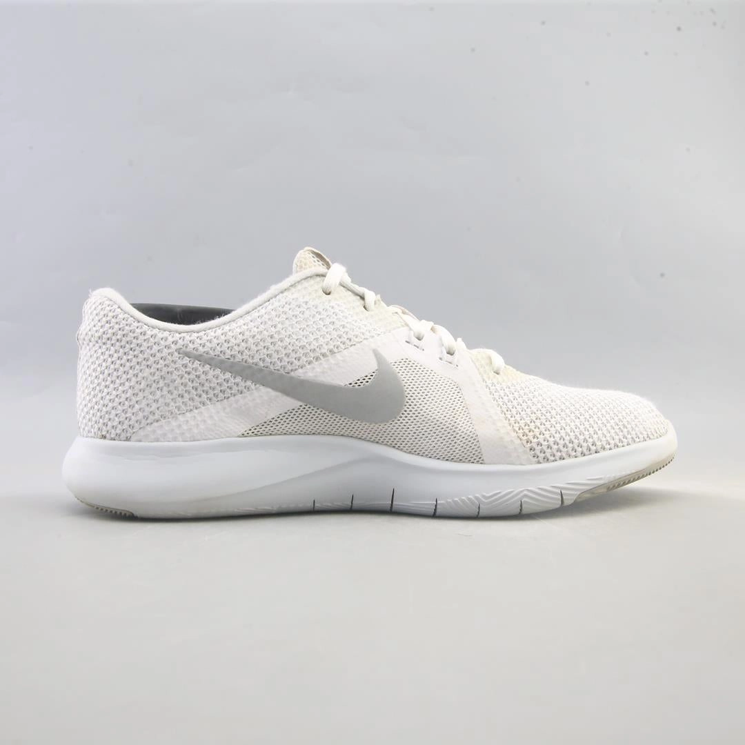 NIKE FLEX TR 6 modern Nike footwear styles