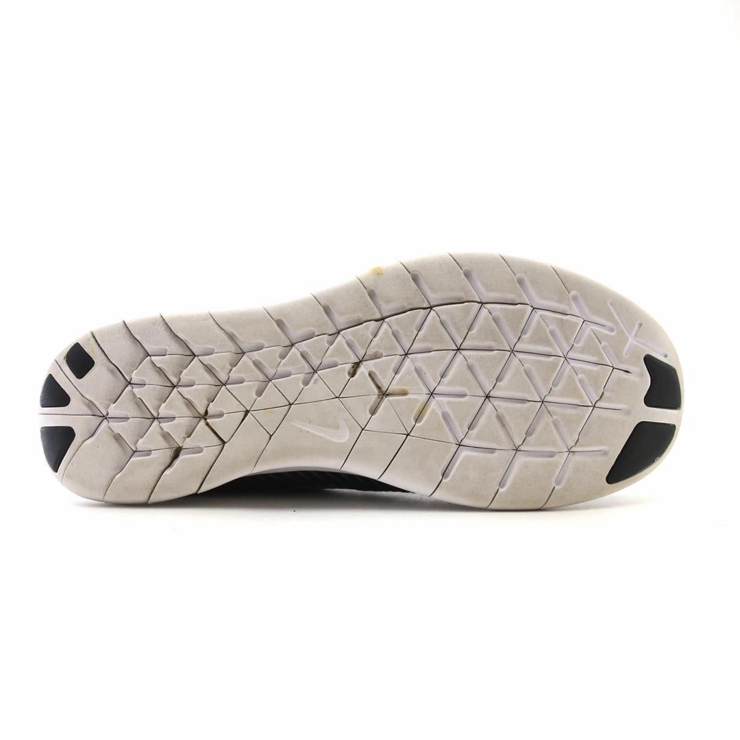 NIKE FREE RN CMTR modern Nike footwear styles