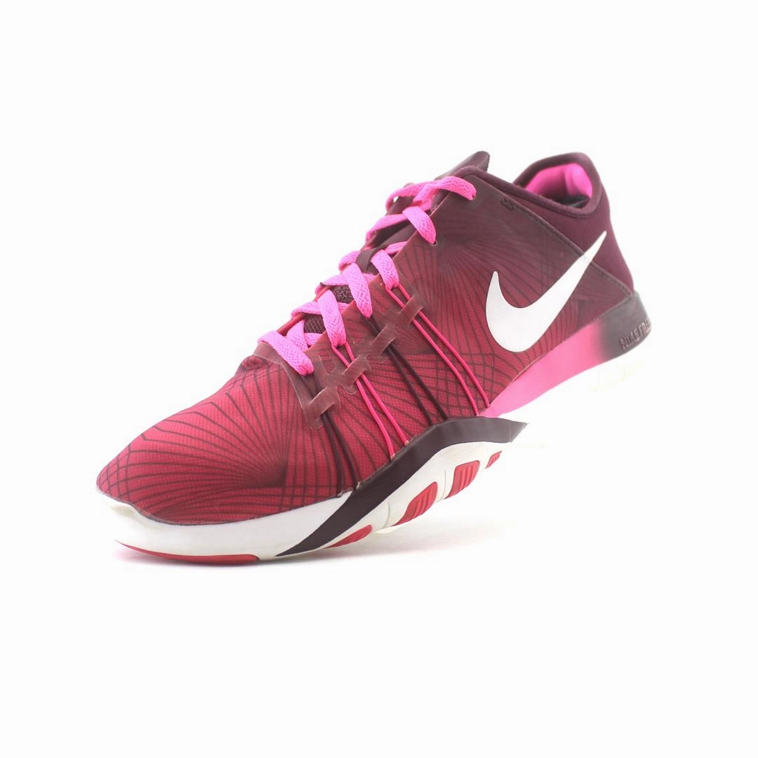 NIKE FREE TR 6 vibrant Nike shoe colors