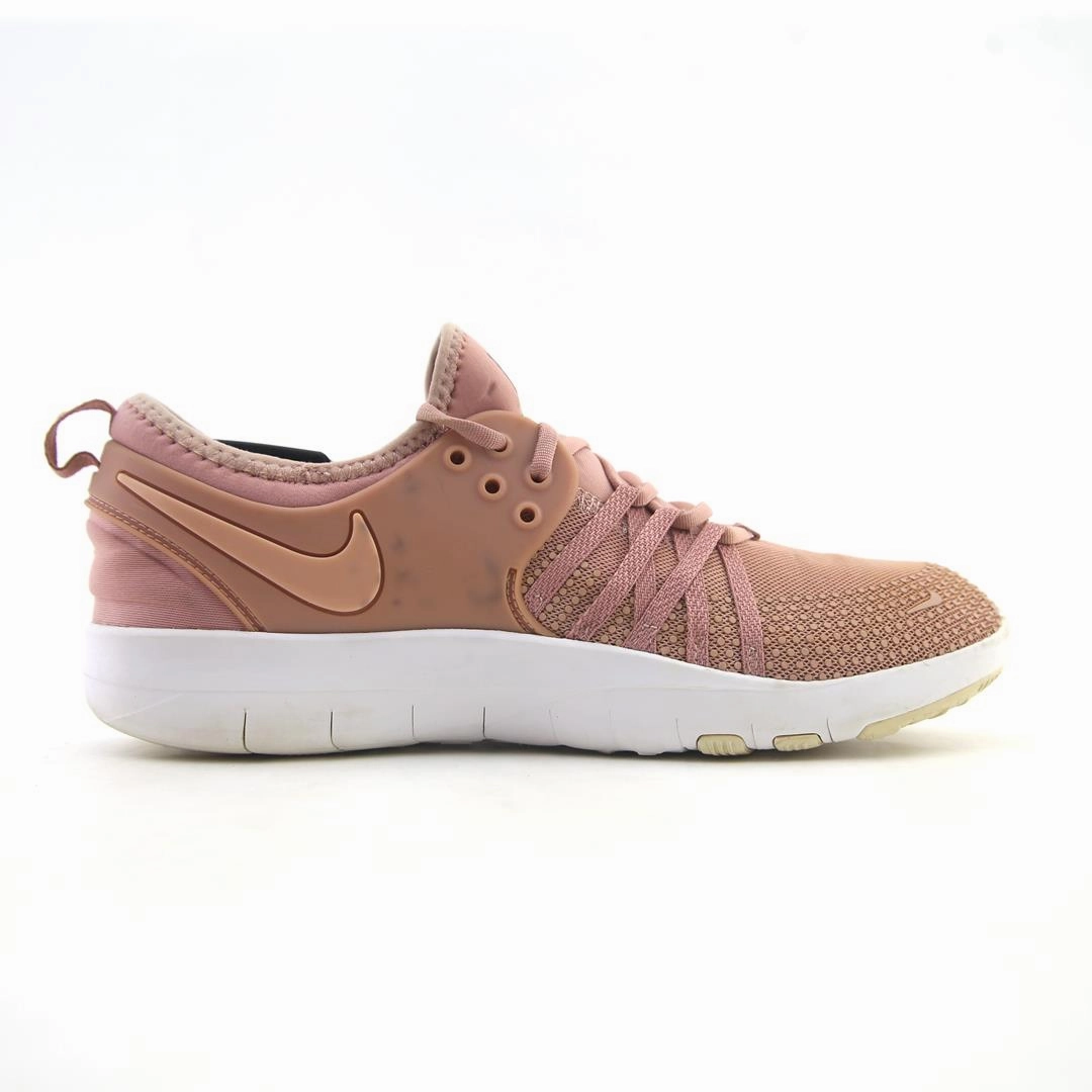 NIKE FREE TR 7 vibrant Nike shoe colors