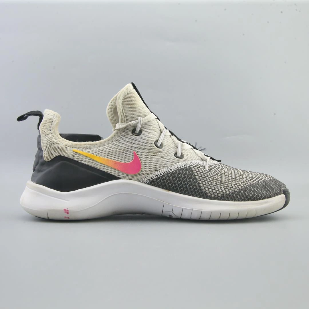 NIKE FREE TR 8 Nike performance shoe shots