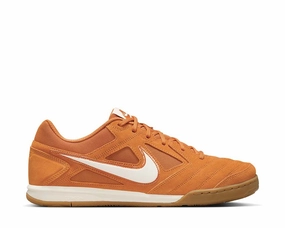 Nike Gato "Monarch" Nike men??s athletic shoes with versatile design