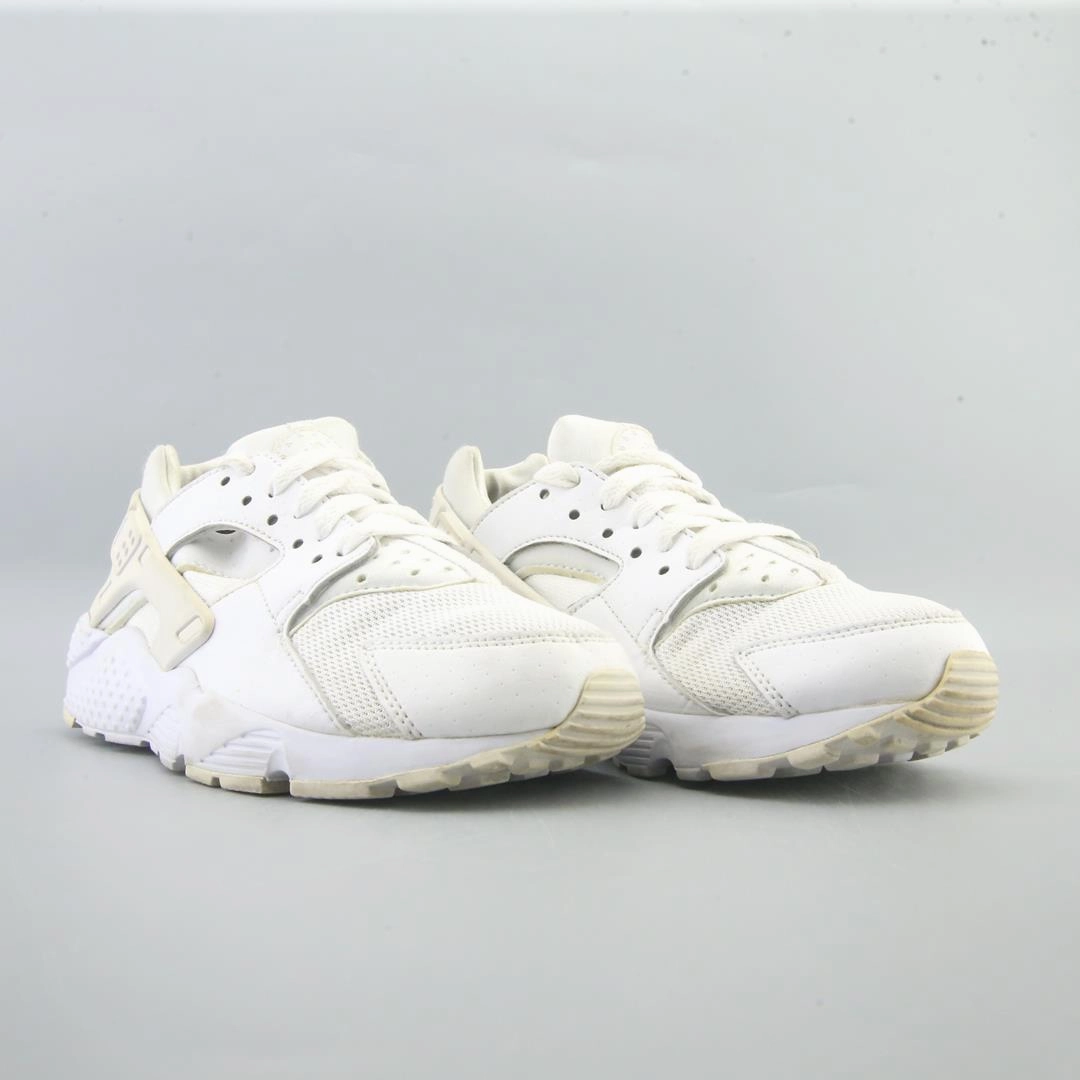 NIKE HUARACHE RUN Nike casual shoe imagery
