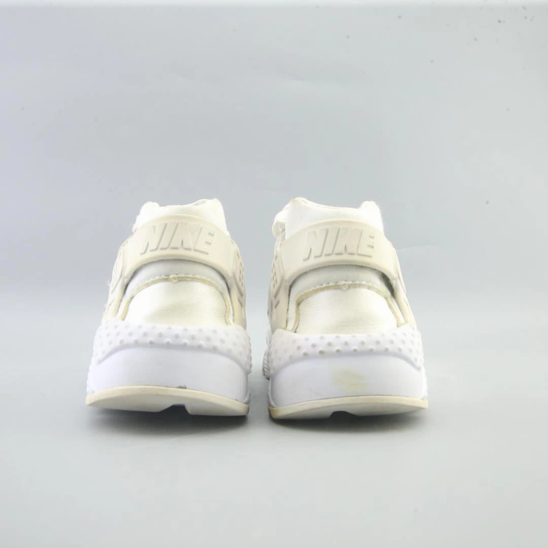 NIKE HUARACHE RUN Nike casual shoe imagery