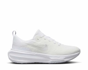 Nike Invincible 3 W Nike women??s sneakers with sporty chic feel