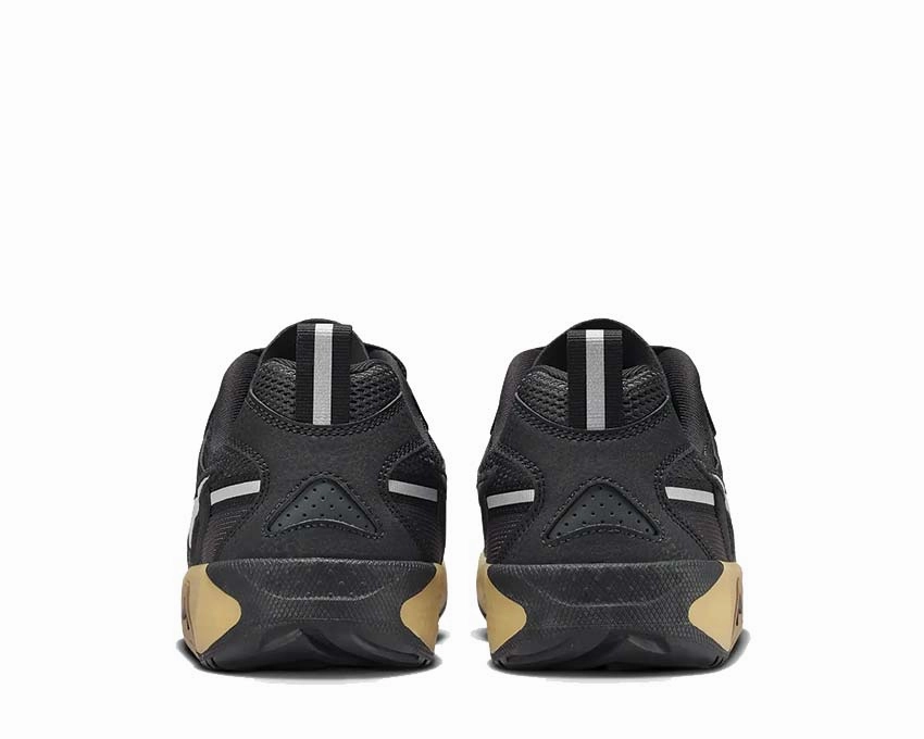 Nike JAM W "Black Gum" Nike Women??s everyday sneakers