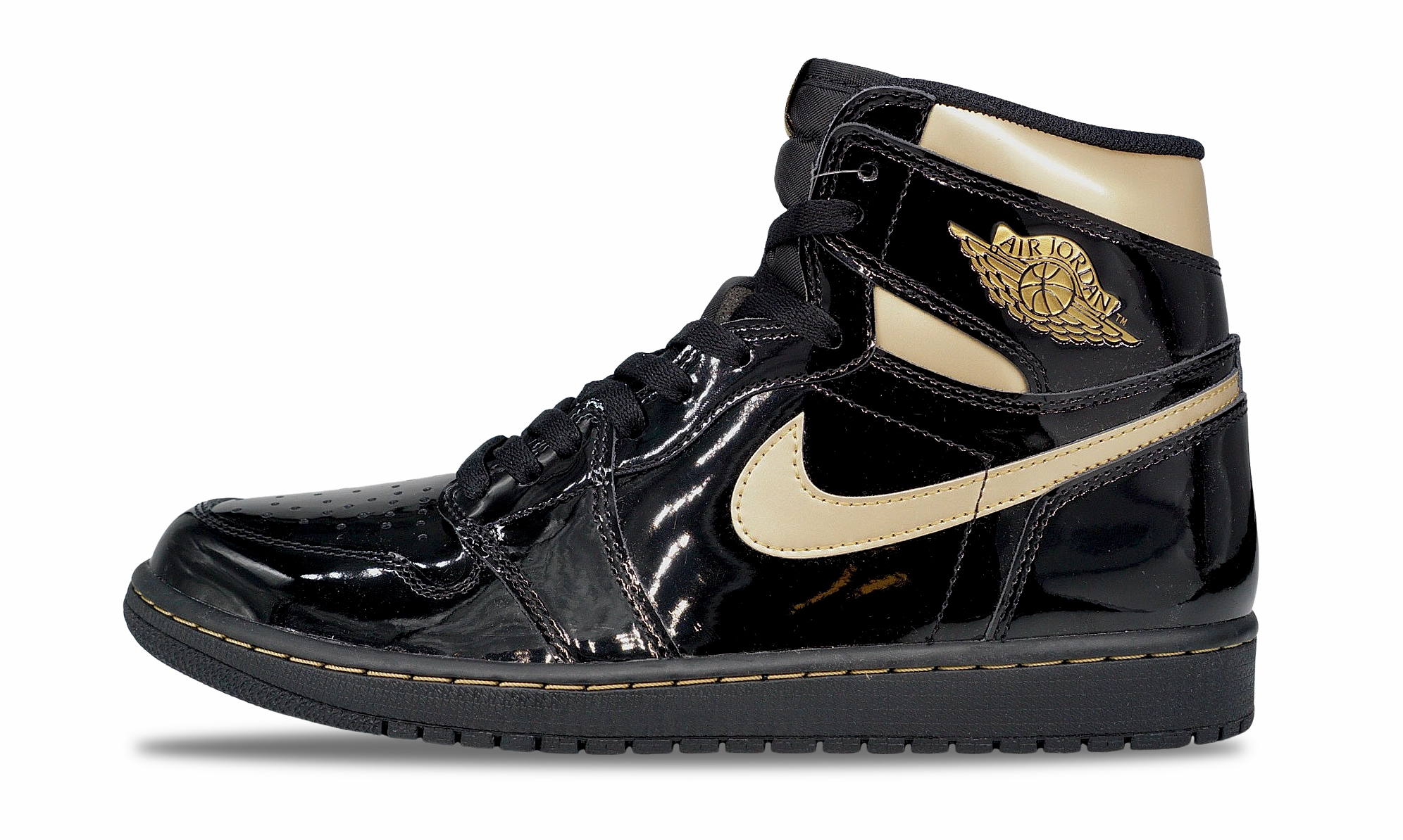 Nike Jordan 1 Retro High OG Black Metallic Gold 2020 (555088-032) Men 8-12 Iconic Jordan 1 sneakers for collectors
