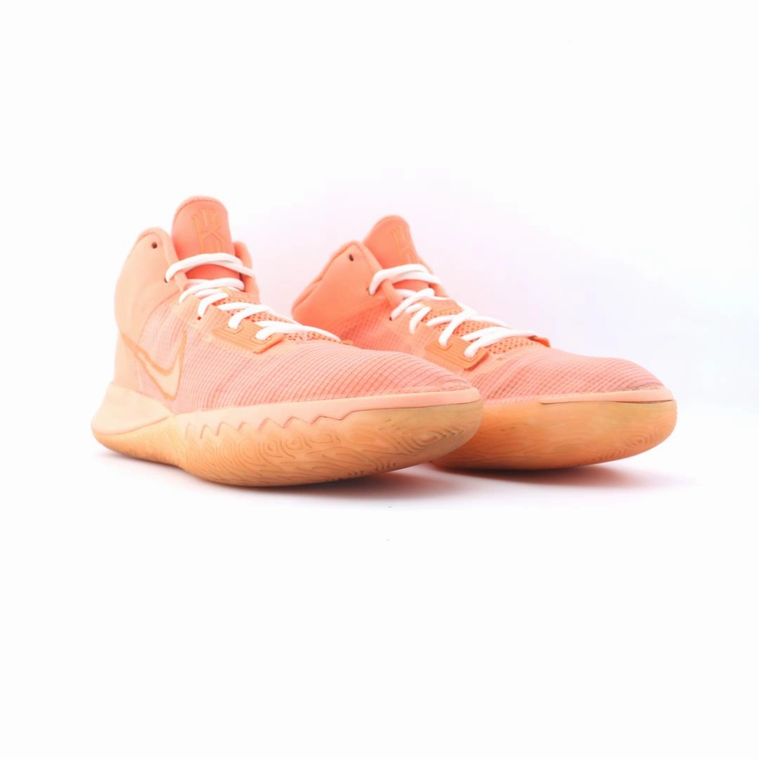 NIKE KYRIE FLYTRAP 4 Nike casual shoe imagery