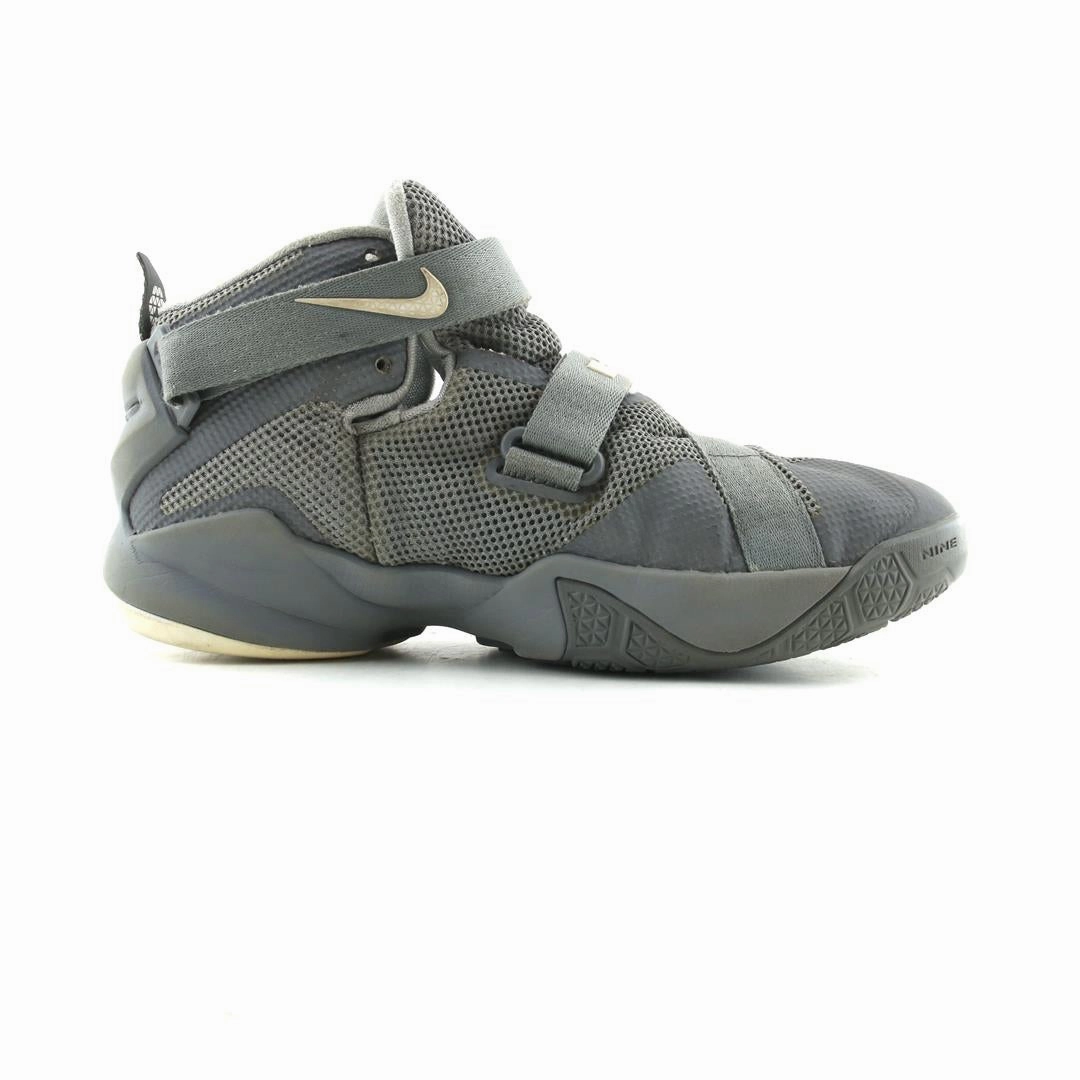 NIKE LEBRON JAMES 23 sleek Nike sneaker angles