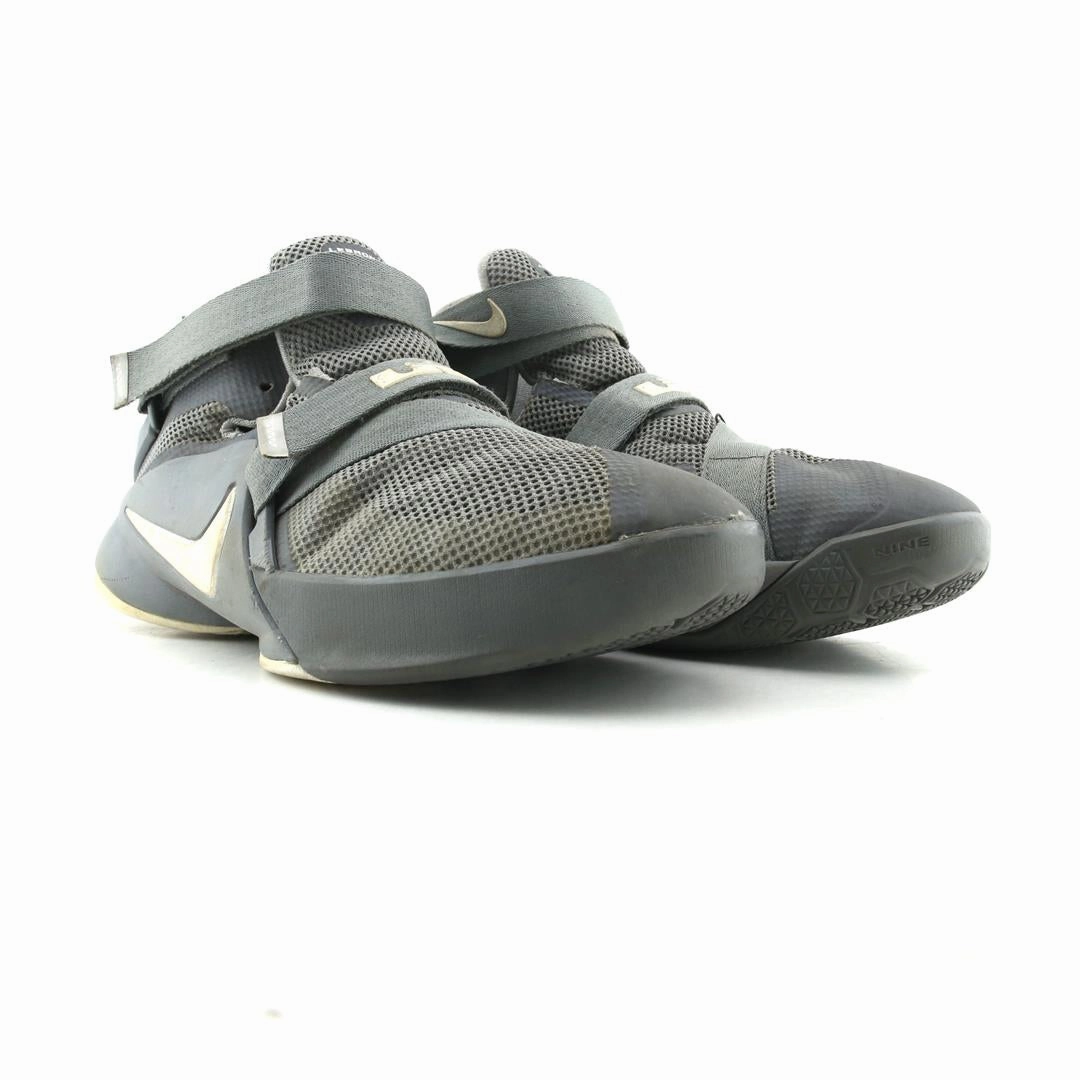 NIKE LEBRON JAMES 23 sleek Nike sneaker angles