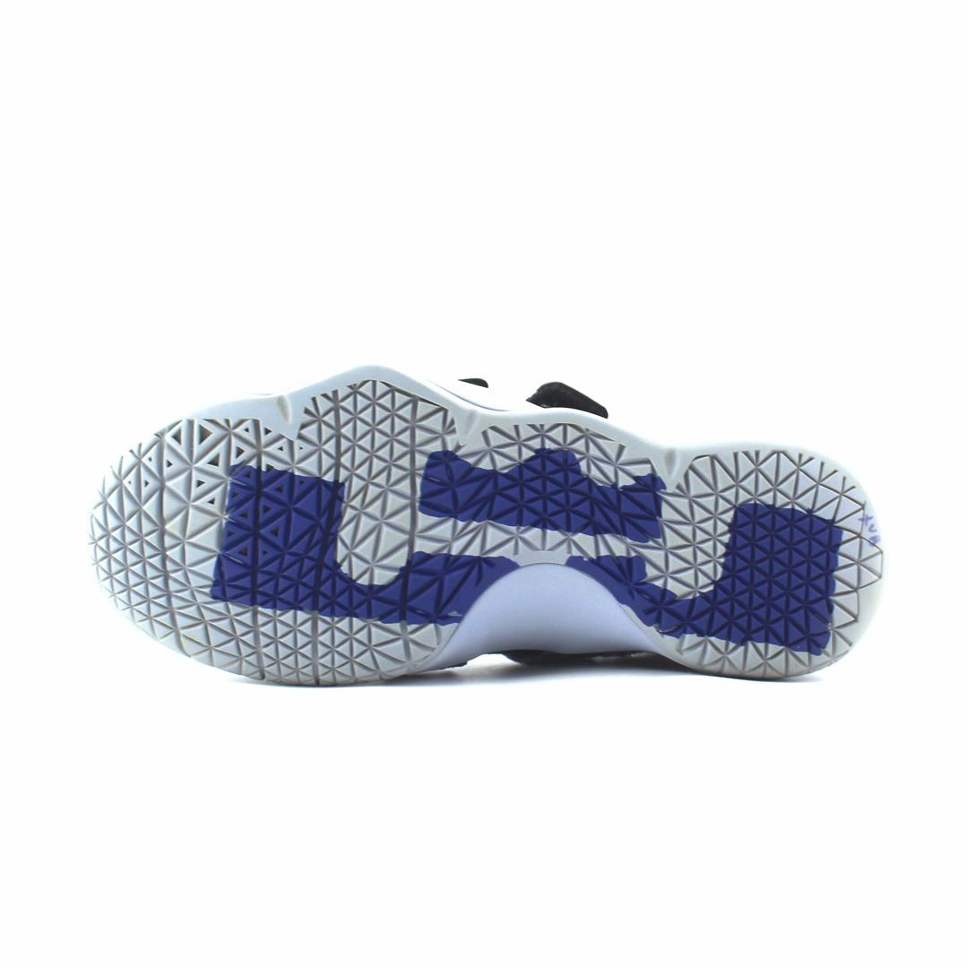 NIKE  LEBRON XI 11 vibrant Nike shoe colors