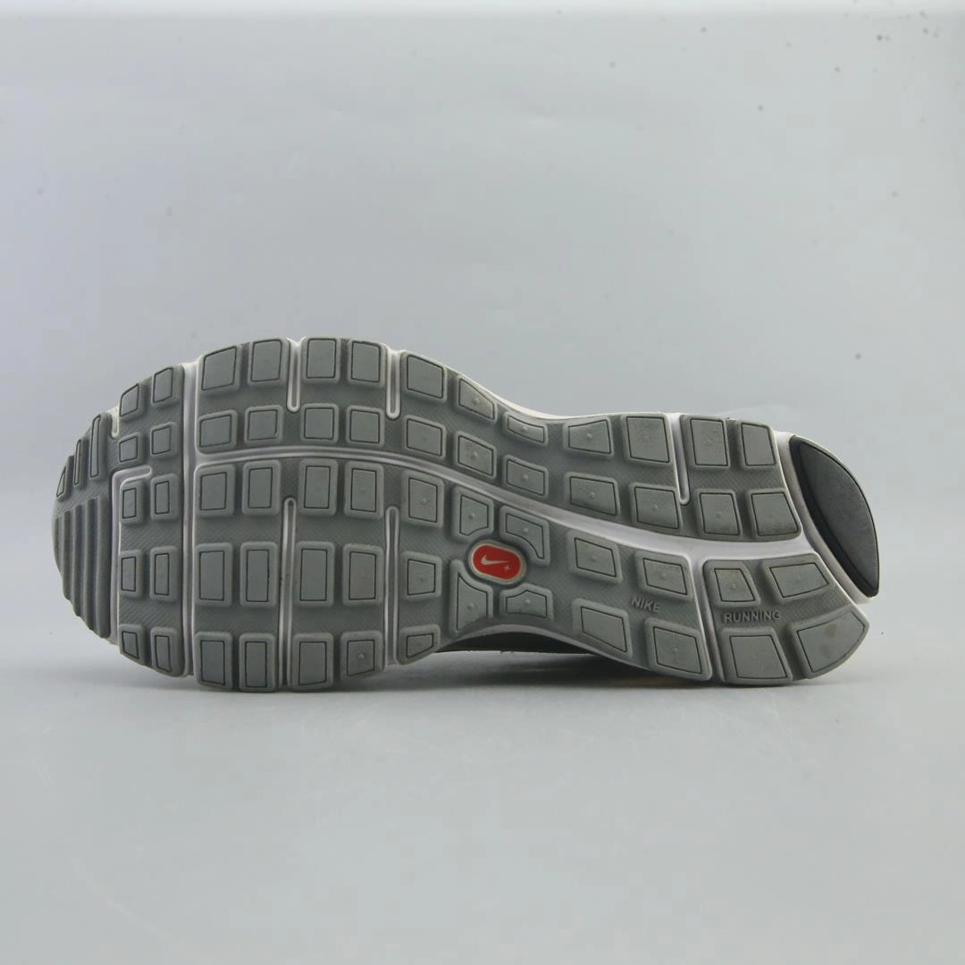 NIKE  LIVESTRONG FLYWIRE modern Nike footwear styles