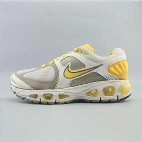 NIKE  LIVESTRONG FLYWIRE Nike durable outdoor footwear