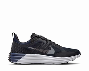 Nike Lunar Roam Nike men??s athletic shoes with versatile design