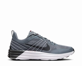 Nike Lunar Roam Nike men??s athletic shoes with versatile design