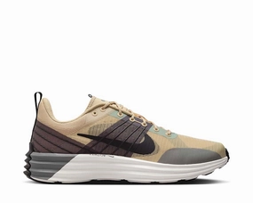 Nike Lunar Roam Nike men??s athletic shoes with versatile design