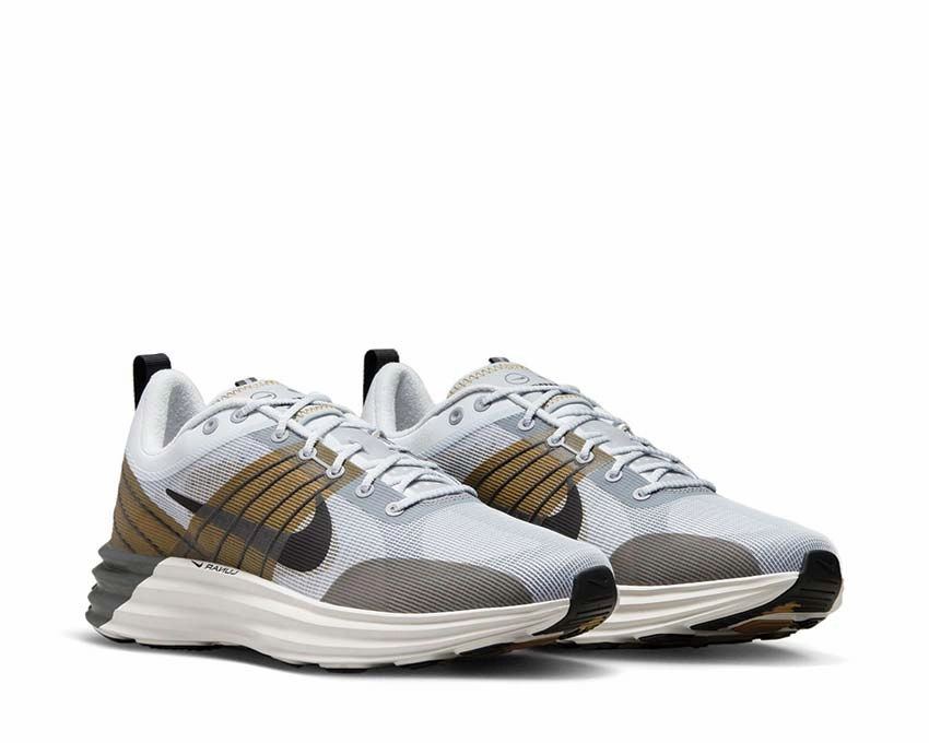 Nike Lunar Roam Nike Men??s athletic shoes