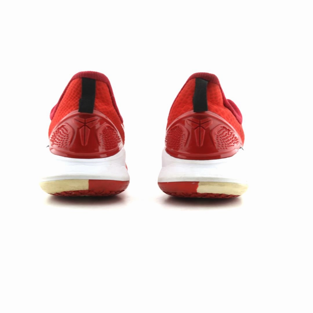 NIKE MAMBA FOCUS Nike casual shoe imagery