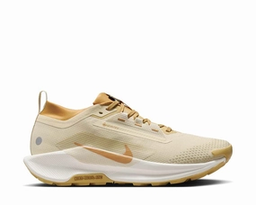 Nike Pegasus Trail 5 Gore-Tex "Team Gold" Nike men??s athletic shoes with versatile design
