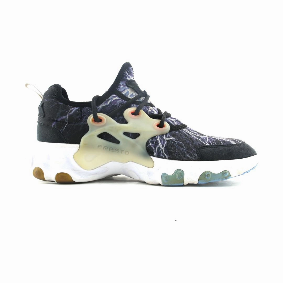NIKE REACT PRESTO Nike performance shoe shots