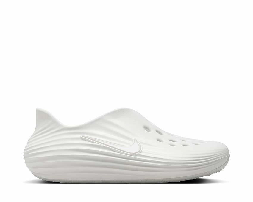 Nike Reactx Rejuven8 "Sail" Nike women??s sneakers with sporty chic feel