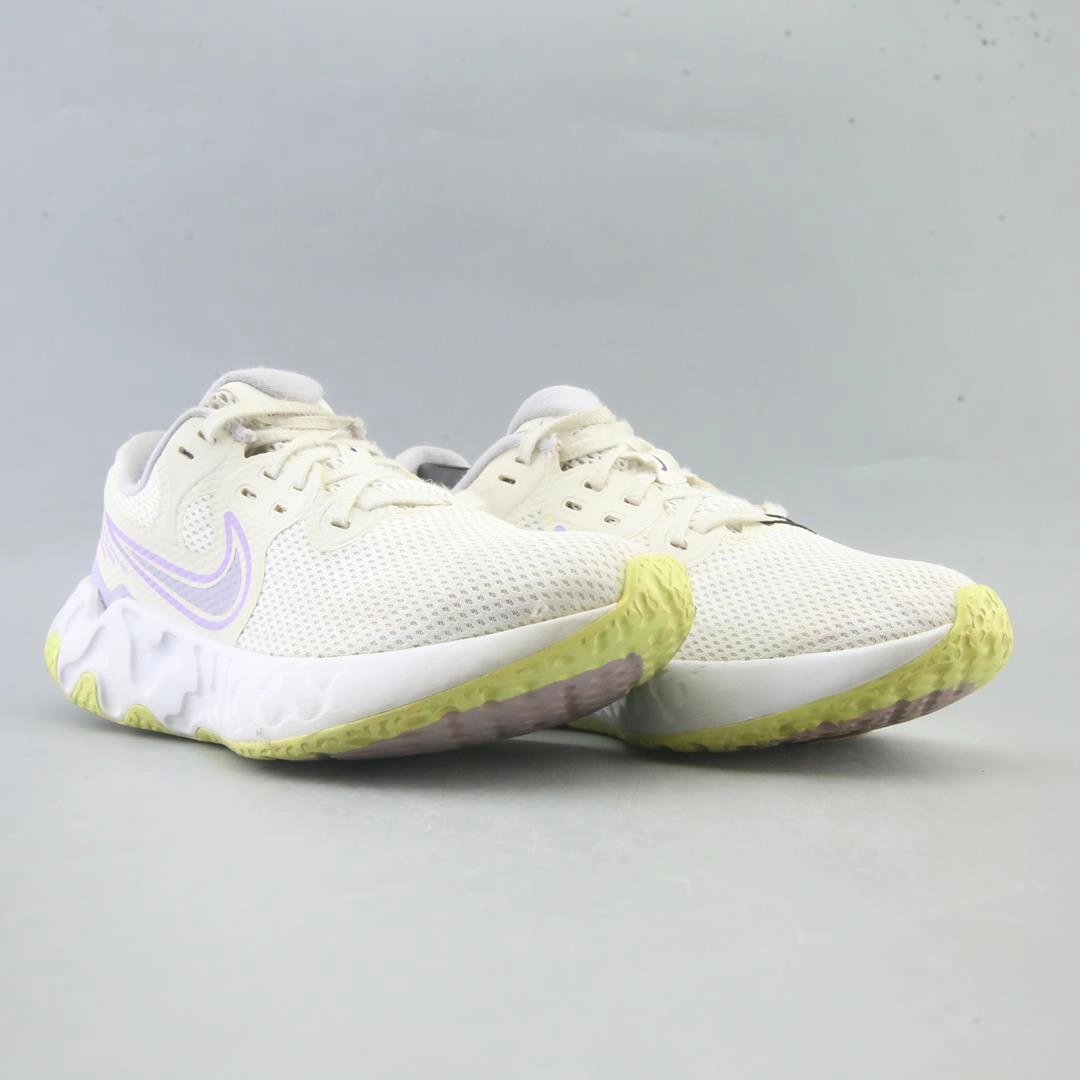 NIKE RENEW RIDE 2 sleek Nike sneaker angles