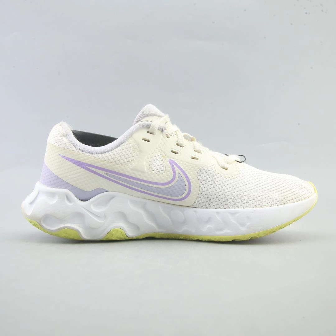 NIKE RENEW RIDE 2 sleek Nike sneaker angles