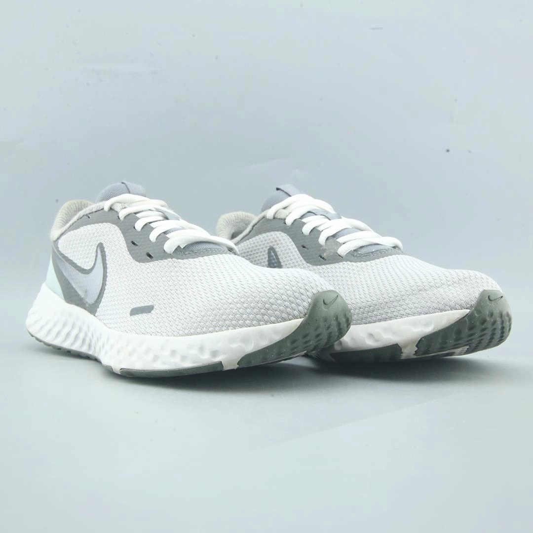 NIKE REVOLUTION 5 Nike casual shoe imagery