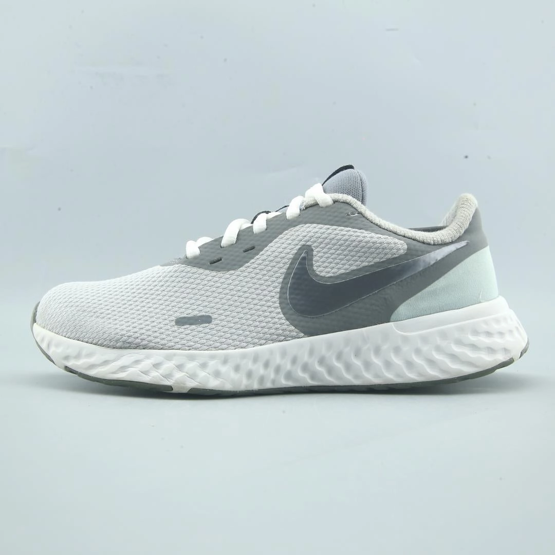 NIKE REVOLUTION 5 Nike comfortable everyday sneakers