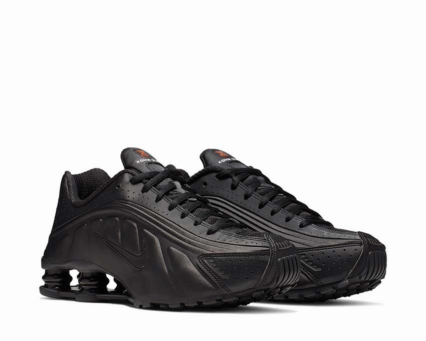 Nike Shox R4 Nike Women??s everyday sneakers