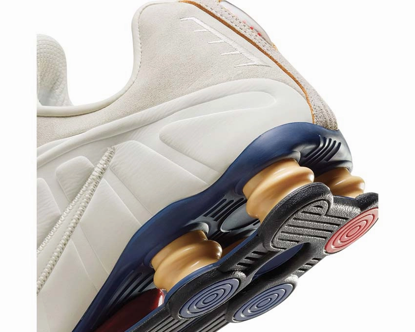 Nike Shox R4 PRM "Design by Korea" Nike Women??s everyday sneakers
