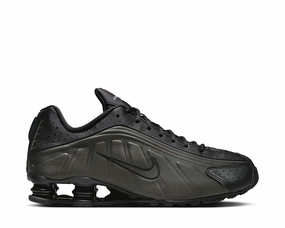 Nike Shox R4 "Black Crimson" Nike men??s athletic shoes with versatile design